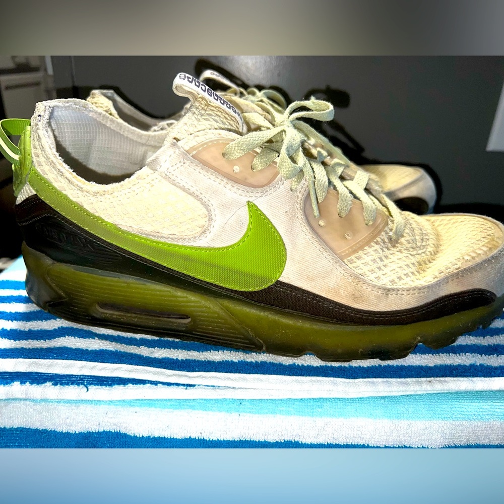 Men’s Nike Air Max Terrascape 90 Vivid Green Phantom White 14